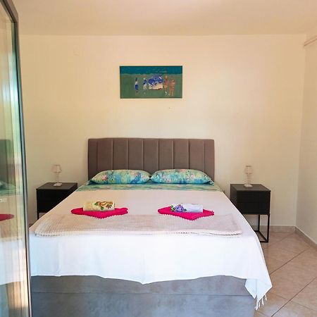 Apartments Nela Пула Екстериор снимка